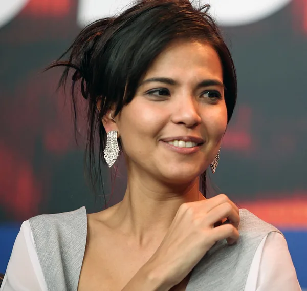 Alessandra De Rossi, كوميدي من الفلبين