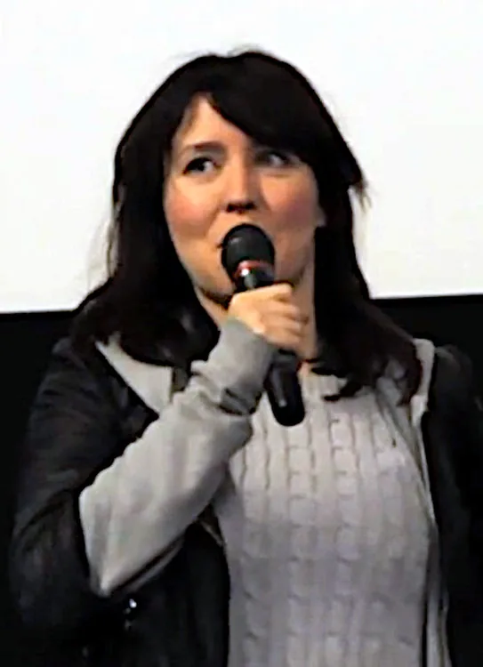Alice Lowe, komedian dari Britania Raya