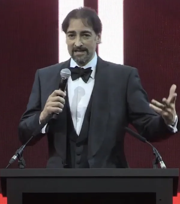 Alistair McGowan, Komiker aus Vereinigtes Königreich