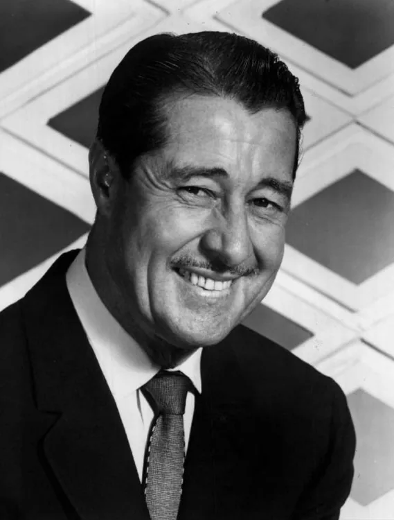 Don Ameche, Comedian van Verenigde Staten