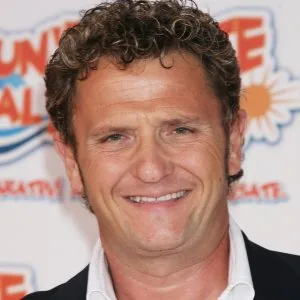Enzo Salvi, Comedian van Italië