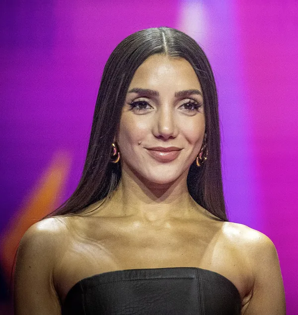 Gina Dirawi, komiker fra Sverige