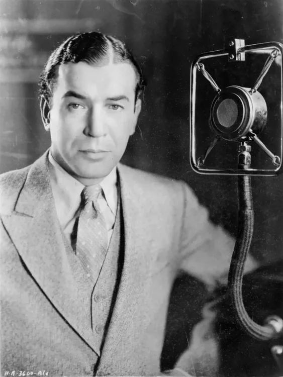 Harry Richman, komedian dari Amerika Serikat