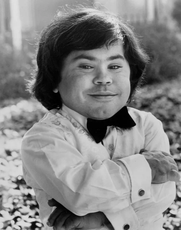 Hervé Villechaize, komedian dari Prancis