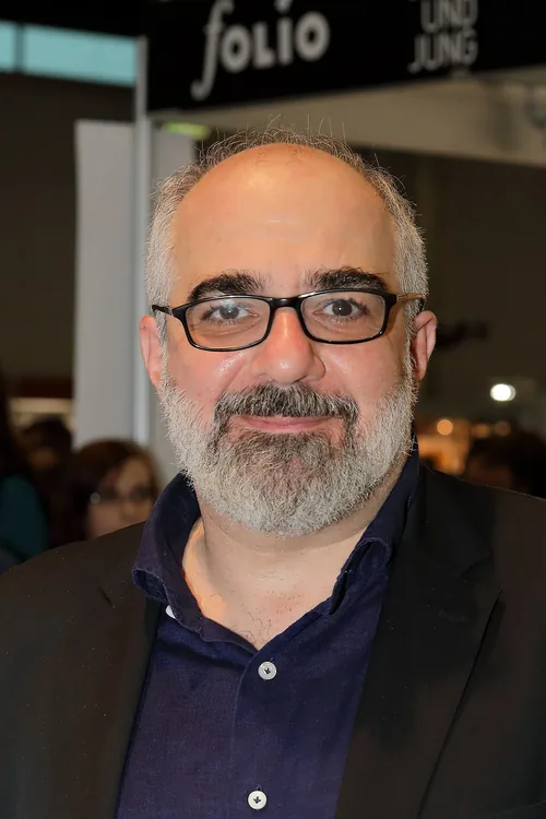 Michael Niavarani, komik z Austria