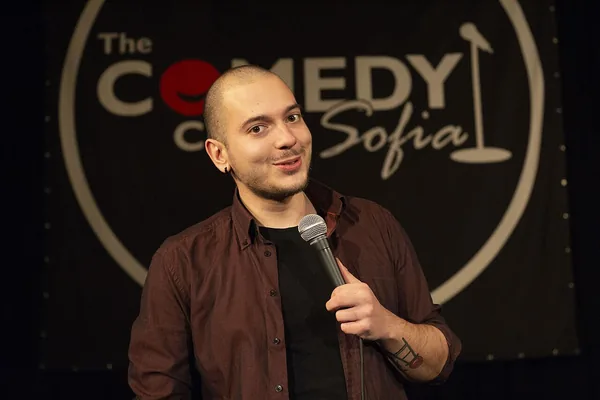 Nikolaos Tsitiridis, komik z Bulharsko