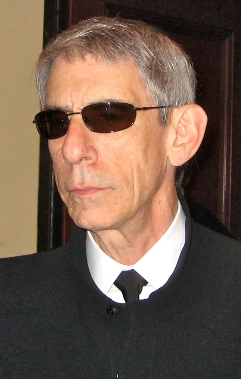 Richard Belzer, comedian from France
