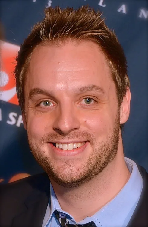 Robin Paulsson, komiker fra Sverige