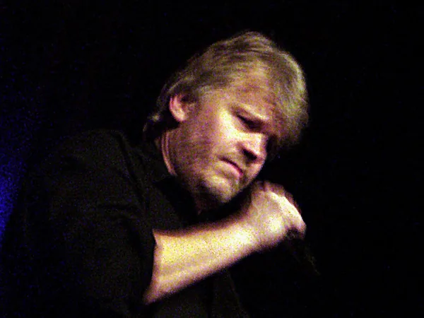 Ronny Eriksson, comediante de Suécia
