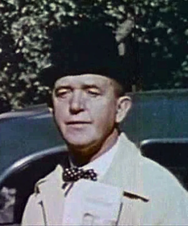 Stan Laurel, koomik - Ühendkuningriik