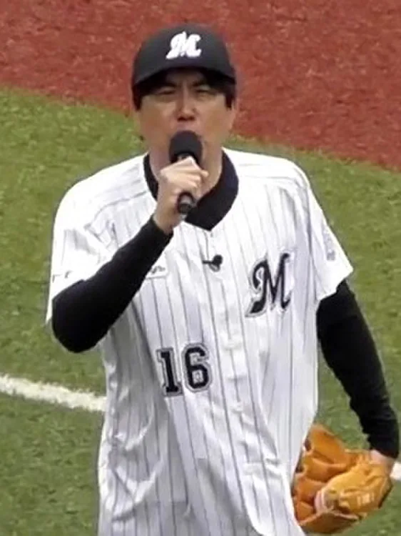 Takaaki Ishibashi, komedyen - Japonya