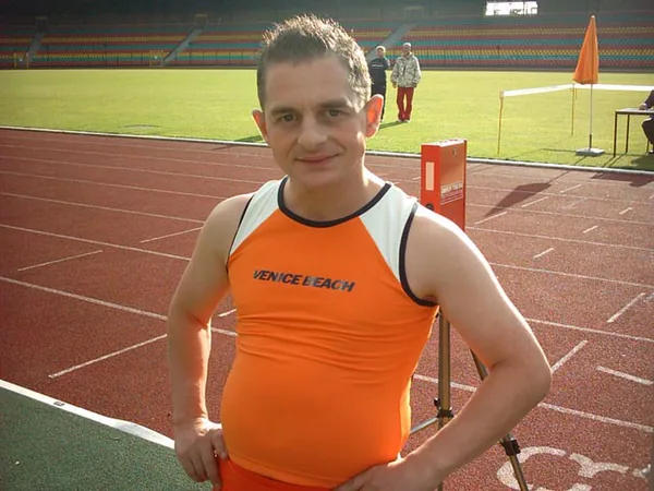 Volker Zack, comediwr o Yr Almaen